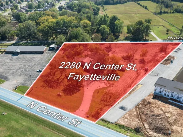2280 N Center St, Fayetteville, AR 72701