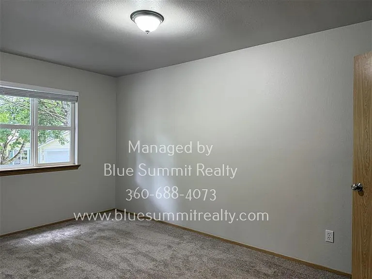 6031 Stanwick Ln SE — Photo 8