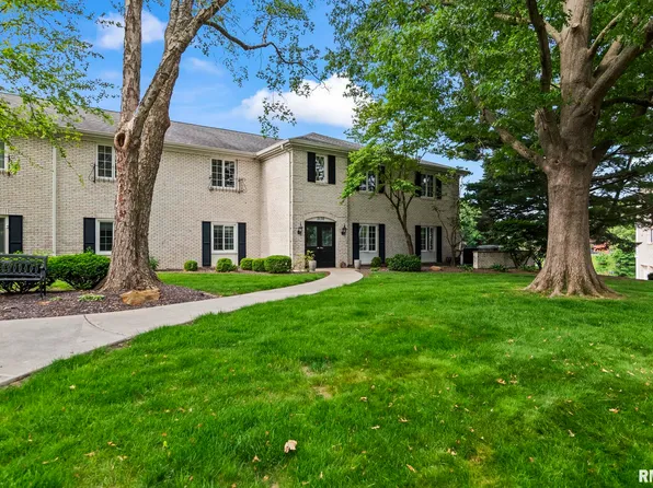 3136 Huntington Woods Dr APT E, Springfield, IL 62704