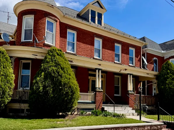 300 Centennial Ave Unit 3, Hanover, PA 17331