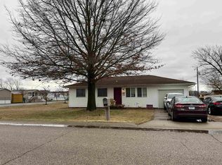 505 W Marshall St, Argos, IN 46501