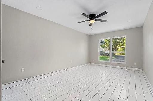 4th image of 8310 Glen Regal Dr