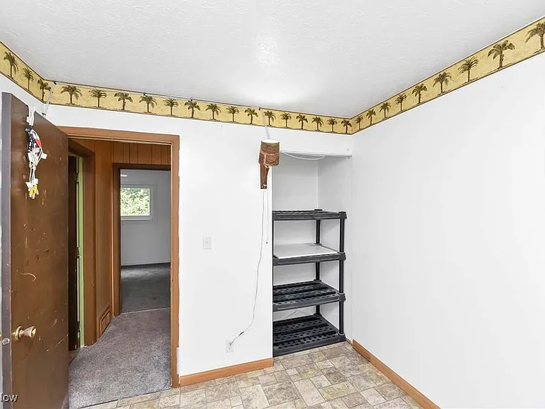 9117 Wilverne Dr — Photo 31