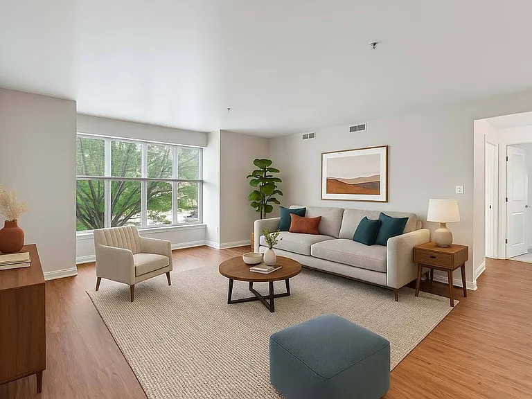 Crawford Square Apartments — Photo 13