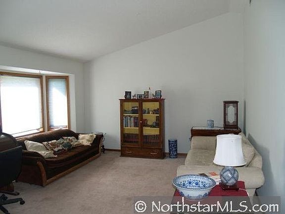 3rd image of 9865 Gilbert Ave NE