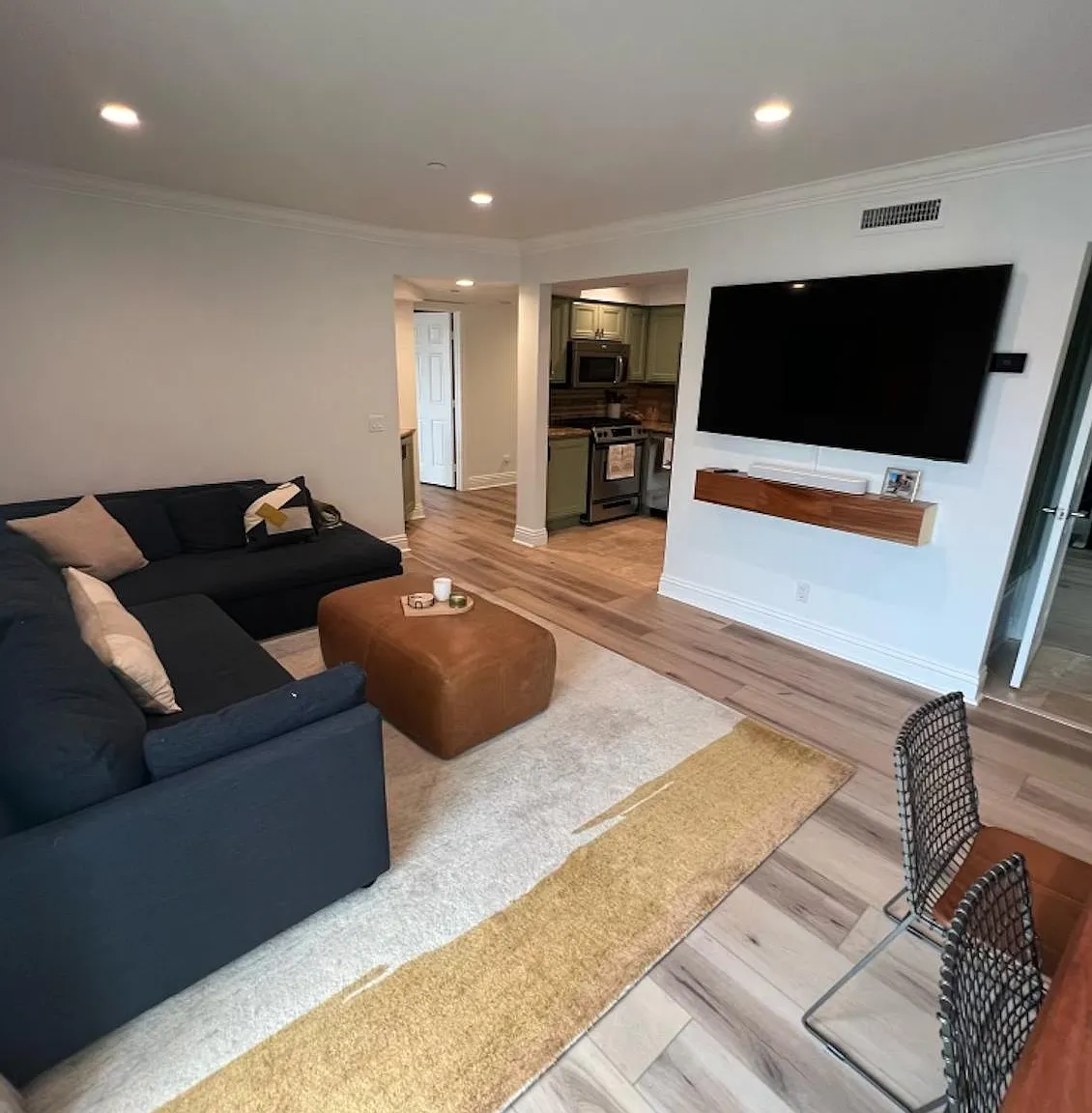 7509 Draper Ave — Photo 3