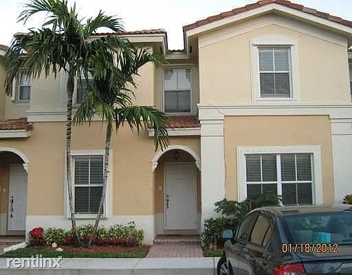 l06c38943-m0xd-w640_h480_q80