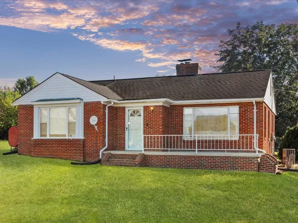 3634 E Side Hwy N, Elkton, VA 22827