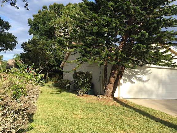 3rd image of 2725 Woodsmill Dr