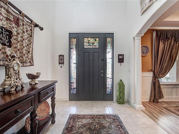 2nd image of 3639 Arboretum Pl