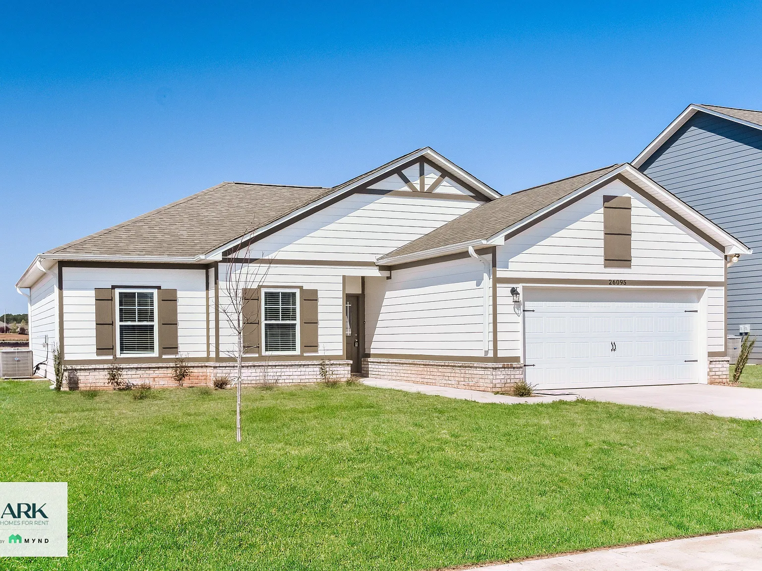 4 bed, 2.0 bath, 1574 sqft, $1,830 — Photo 3