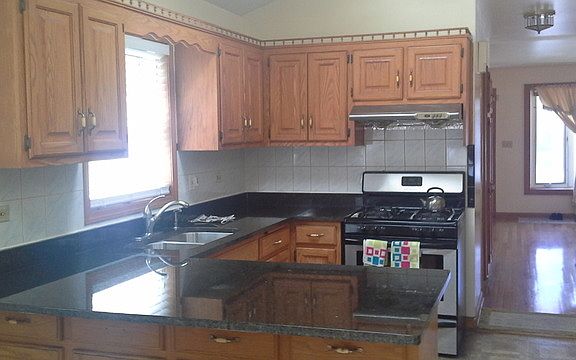 3rd image of 4543 N Keokuk Ave