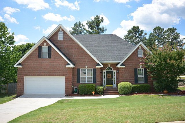 1st image of 223 Farmington Dr W
