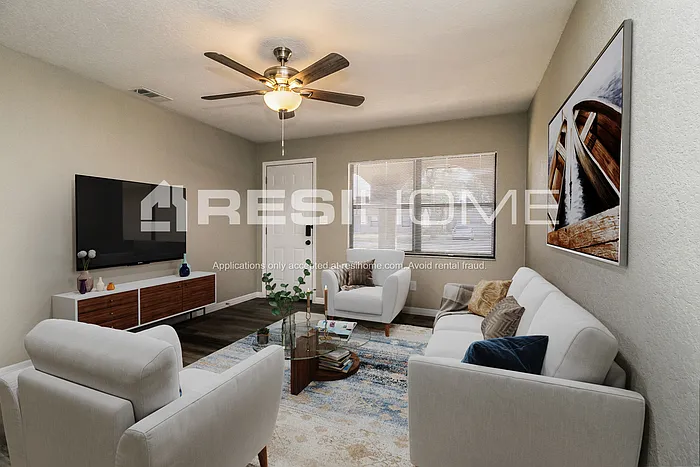 1826 Carolina Ave — Photo 8