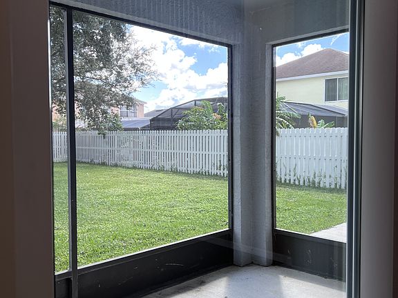 4th image of 14321 Lechale Dr