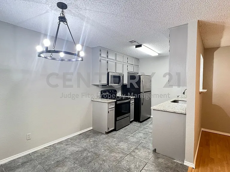 104 Woodie Way #C — Photo 6