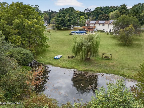 3rd image of 43 Heritage Road