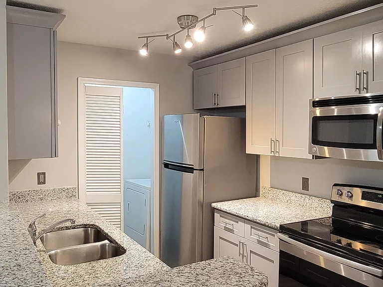 6148 Westgate Dr #103 — Photo 5