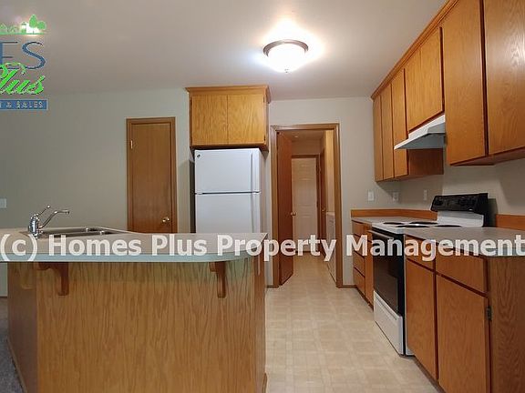 5th image of 10012 148th Street Ct E #10014