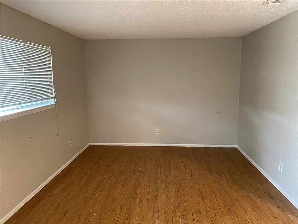 1st image of 1087 Linde St #1085