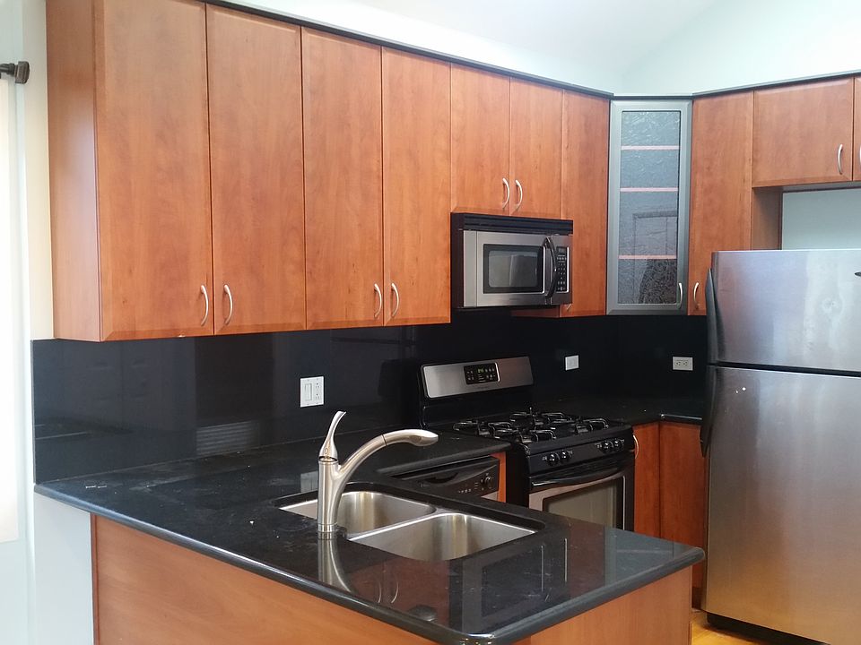 1st image of 1518 W Superior St APT 2