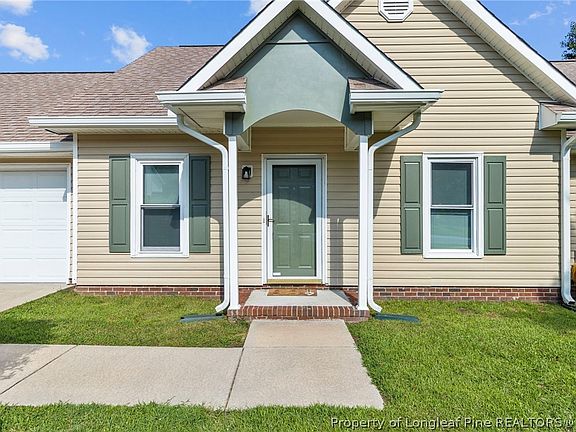 4th image of 299 Riverwind Dr