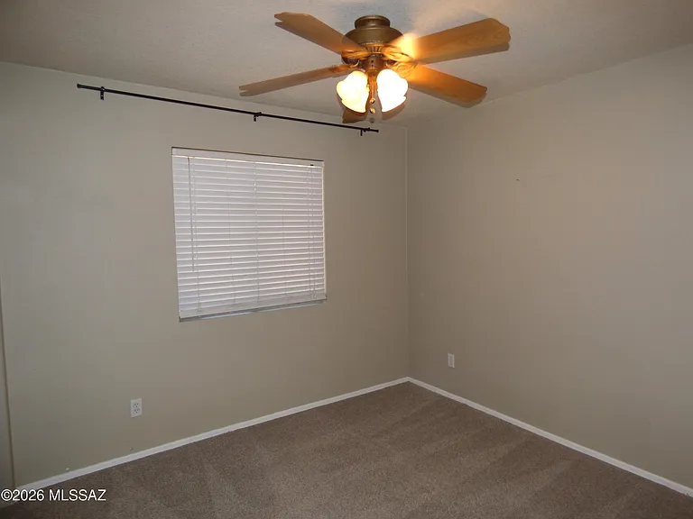 5562 W Peaceful Dove Pl — Photo 19