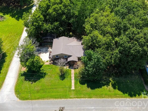 7704 Otts Cir, Stanley, NC 28164