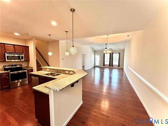 3rd image of 7788 Marshall Arch Dr