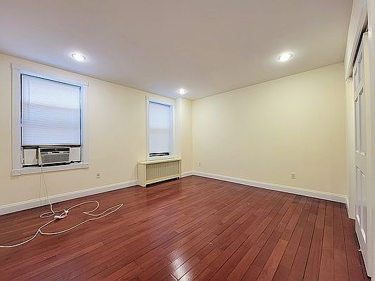 5th image of 250 W 99th St #A