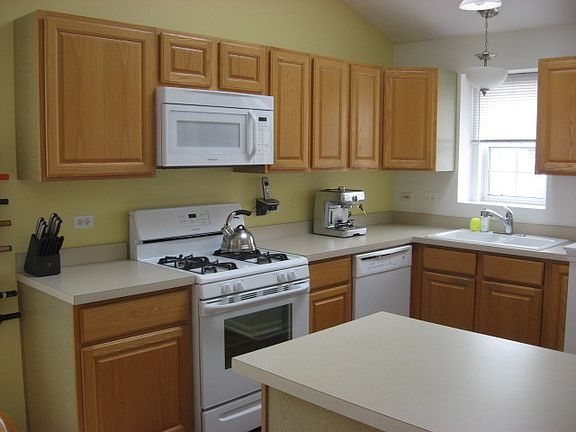 3rd image of 1935 Heron Ave Unit D