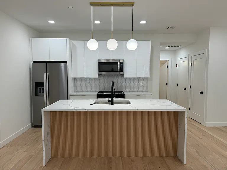 43 Withington St #4 — Photo 13
