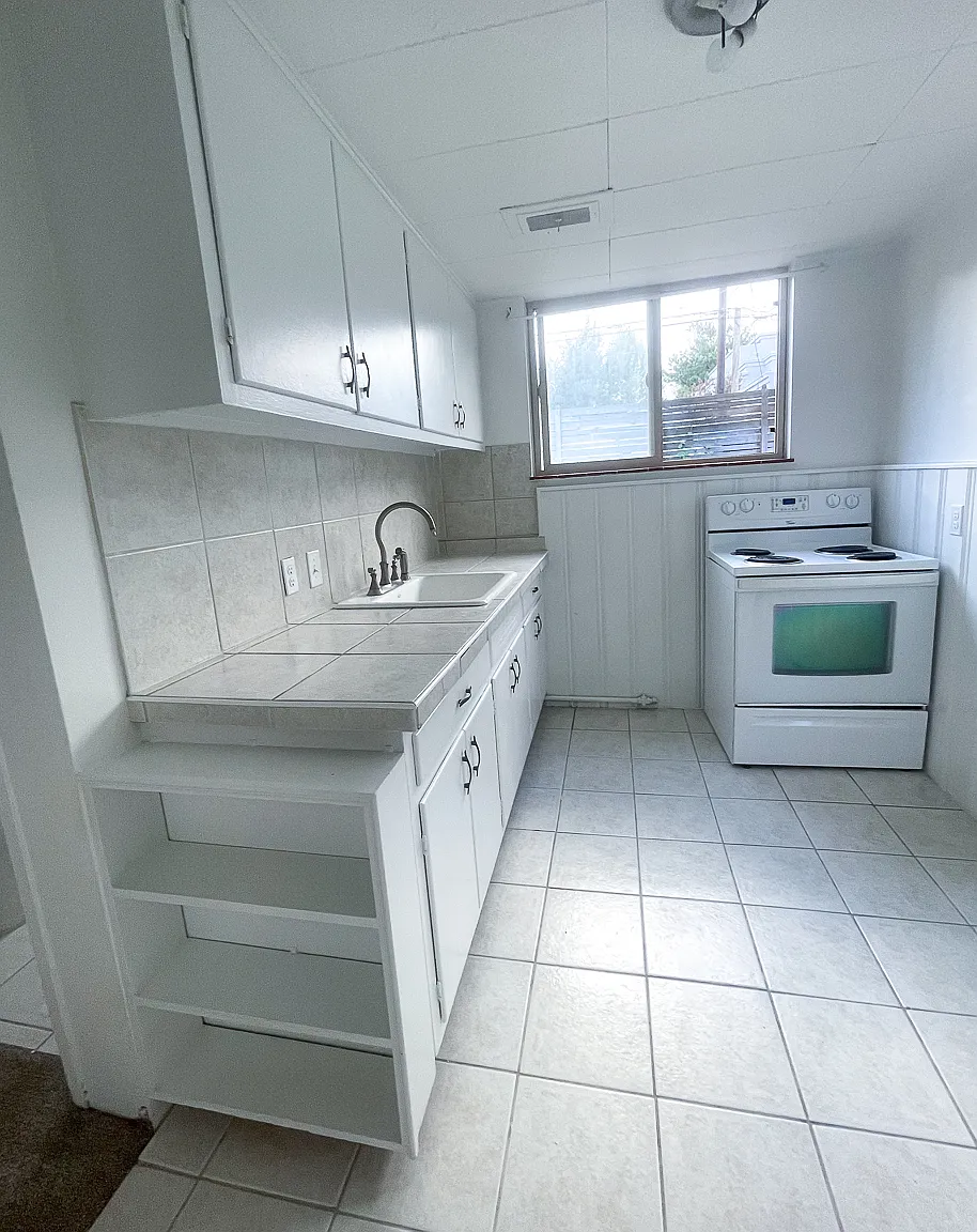 1 bed, 700 sqft, $1,300 — Photo 1