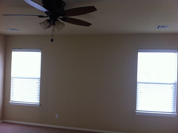 Large Master Bedroom w/ Bath