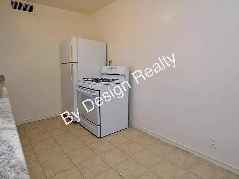 3551 E Water St — Photo 10