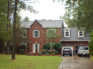 832 Greenbriar Dr, Vass, NC 28394