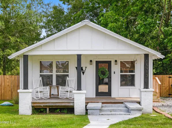 15913 Van Eaton Cir, Biloxi, MS 39532
