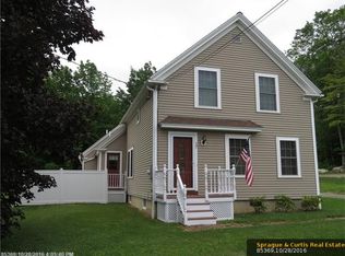 17 New St, Monmouth, ME 04259