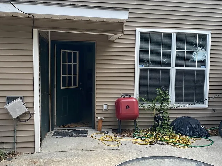 2121 Plantation Ln — Photo 8