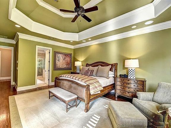 3rd image of 2250 Cambridge Hill Ct