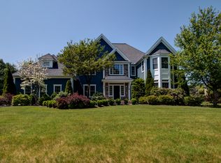 76 Fisher Rd, Southborough, MA 01772