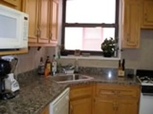 Rented by Cohen Smith Chang LLC | media 10