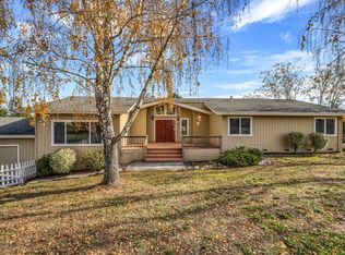 49 Everett Rd, Petaluma, CA 94952