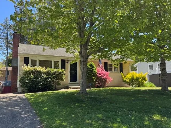 23 Westbury Drive, Sound Beach, NY 11789