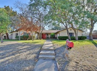 1401 Bluff Dr, Round Rock, TX 78681