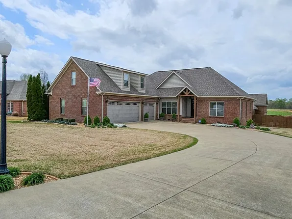 312 Briarwood Dr, Killen, AL 35645