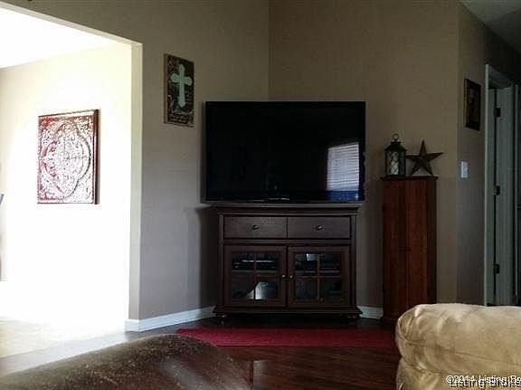 3rd image of 678 E Main Street