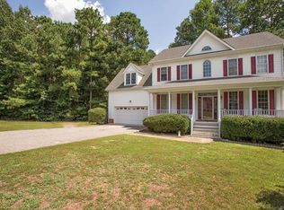 5131 Nairn Ln, Chester, VA 23831