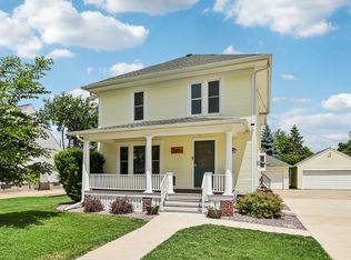 1401 Oakland Ave, Janesville, WI 53545
