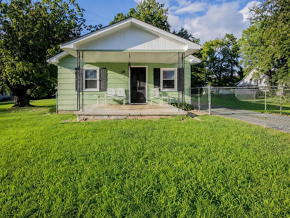 1st image of 5807 Clover St